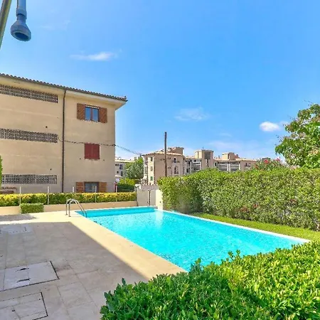 Ramon Apartment